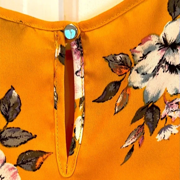 Alice Blue Bushnell one pocket top - Picture 3 of 3